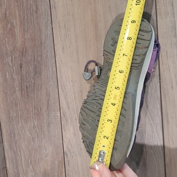 KEEN Womens Whisper waterproof Sandals hiking Outdoor shoes sz 5 - Picture 9 of 11